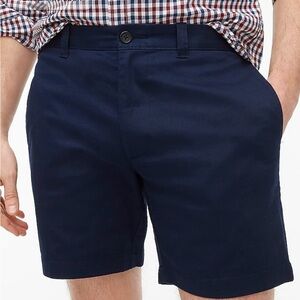 NWT - J Crew 7” flex chino short size 31 — Navy